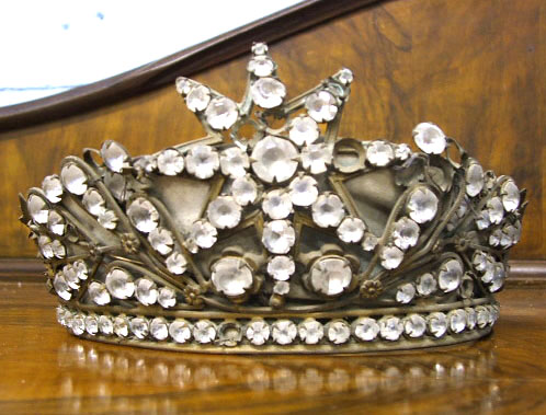 old french statue crown tiara